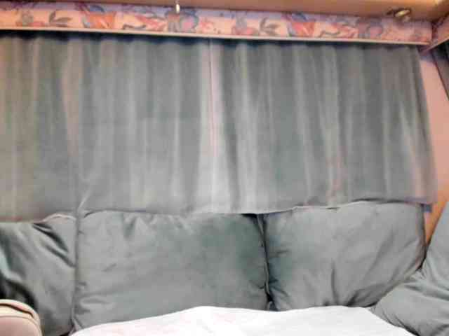 Dirty-Bya webcam