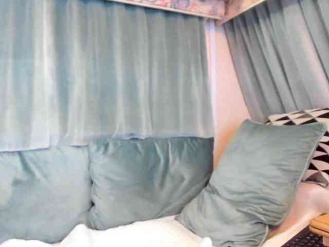 Dirty-Bya webcam
