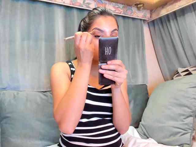 Dirty-Bya webcam