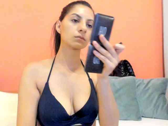 Dirty-Bya webcam
