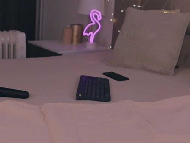 LeaEden's BongaCams show and profile