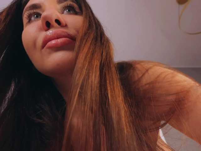 LeaEden's BongaCams show and profile