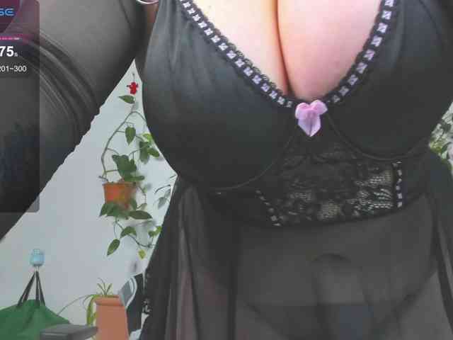 Ponchik_ponponchik webcam