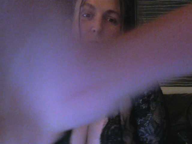 Harleyslut's BongaCams show and profile