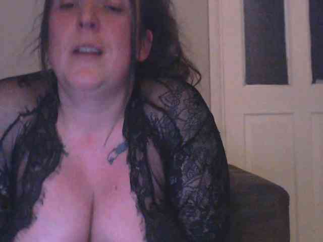 Harleyslut Live Webcam on BongaCams