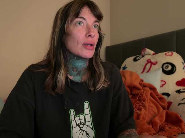 iiixbostonxiii's BongaCams show and profile