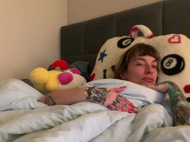 iiixbostonxiii's BongaCams show and profile