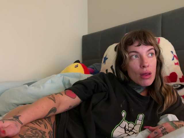 iiixbostonxiii's BongaCams show and profile