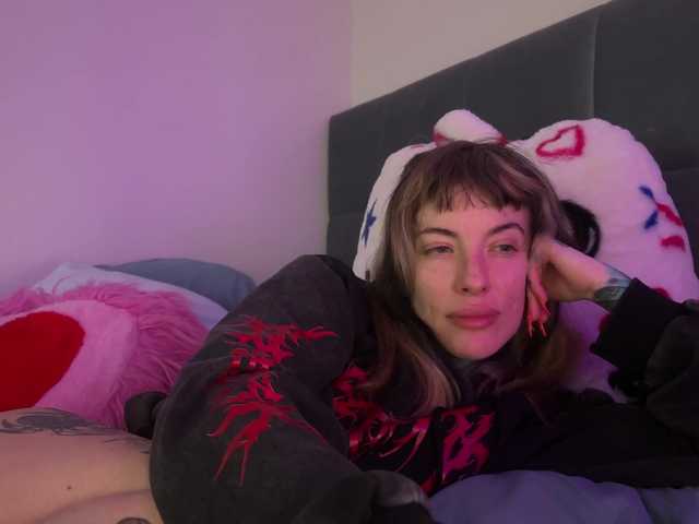 iiixbostonxiii's BongaCams show and profile