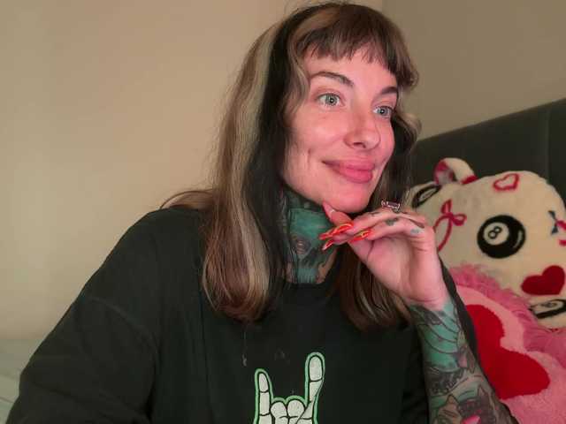 iiixbostonxiii's BongaCams show and profile