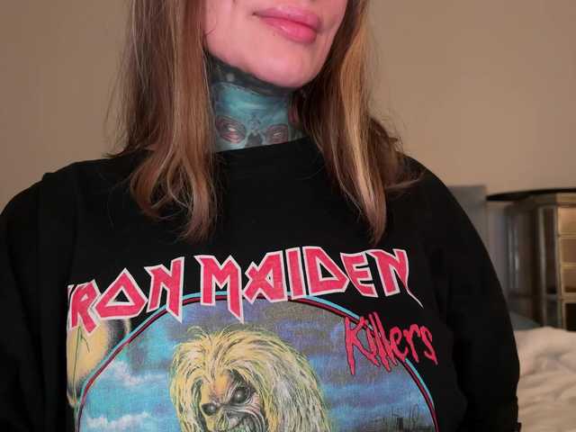 iiixbostonxiii's BongaCams show and profile