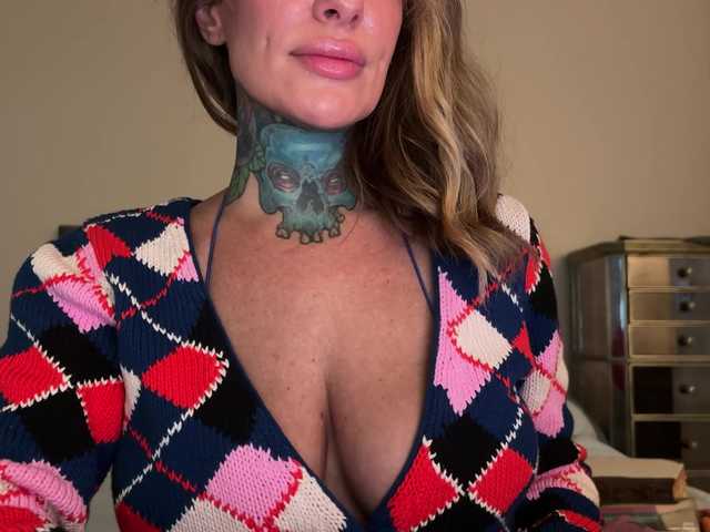 iiixbostonxiii's BongaCams show and profile