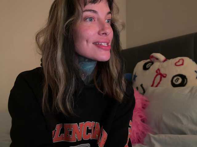 iiixbostonxiii's BongaCams show and profile