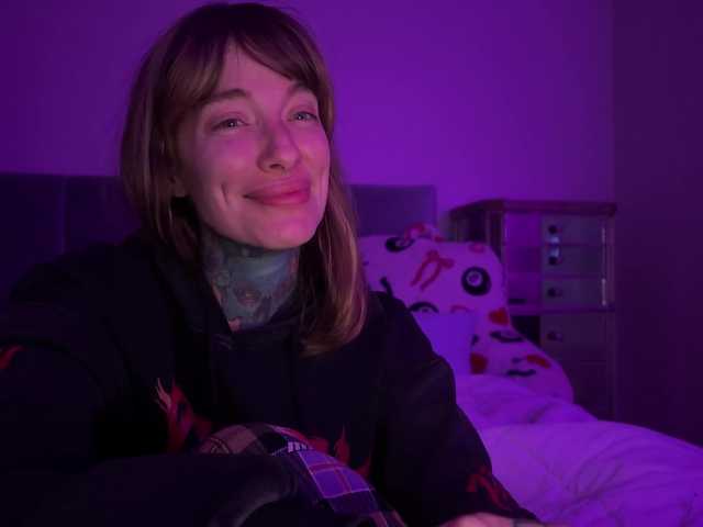 iiixbostonxiii's BongaCams show and profile