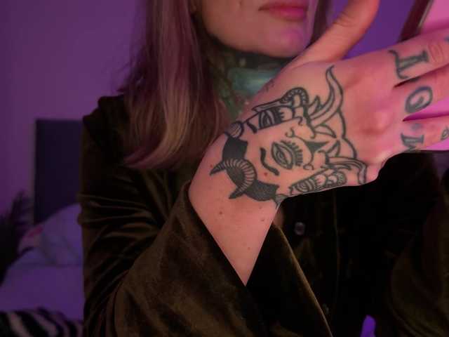 iiixbostonxiii's BongaCams show and profile