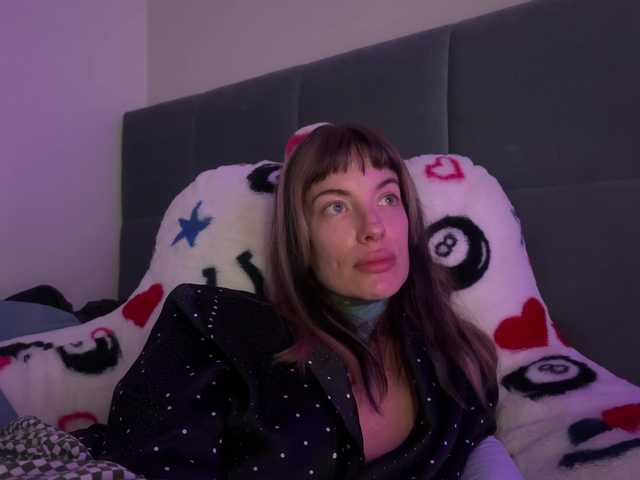 iiixbostonxiii's BongaCams show and profile