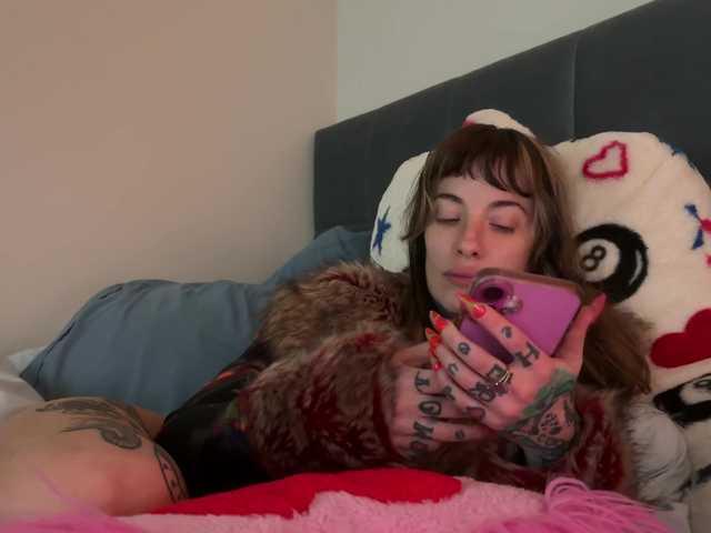 iiixbostonxiii's BongaCams show and profile