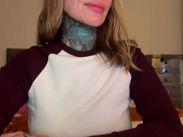 iiixbostonxiii's BongaCams show and profile