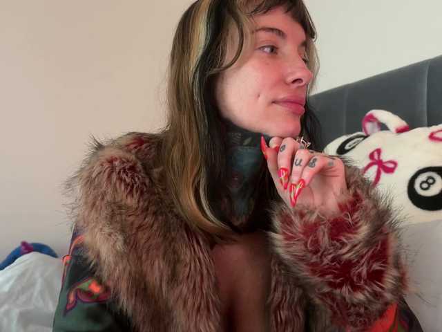 iiixbostonxiii's BongaCams show and profile