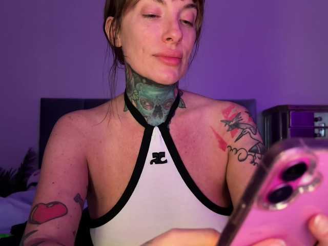 iiixbostonxiii's BongaCams show and profile