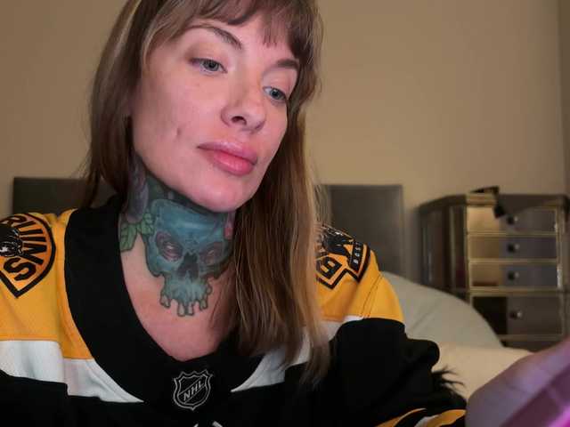 iiixbostonxiii's BongaCams show and profile