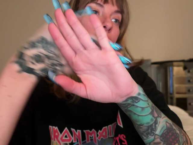 iiixbostonxiii's BongaCams show and profile