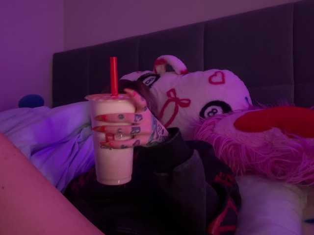 iiixbostonxiii's BongaCams show and profile