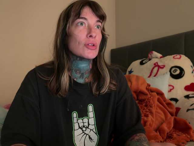 iiixbostonxiii's BongaCams show and profile