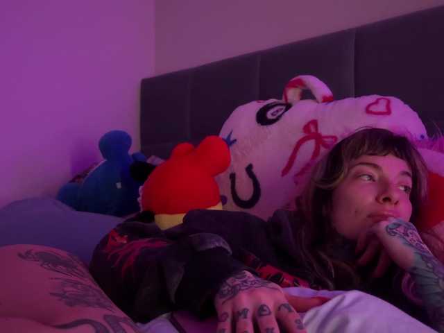 iiixbostonxiii's BongaCams show and profile