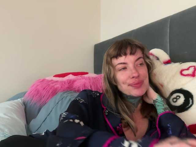 iiixbostonxiii's BongaCams show and profile