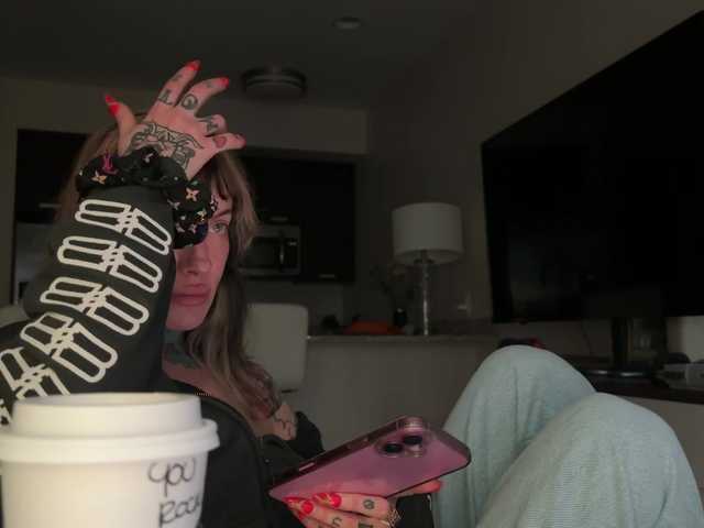 iiixbostonxiii's BongaCams show and profile