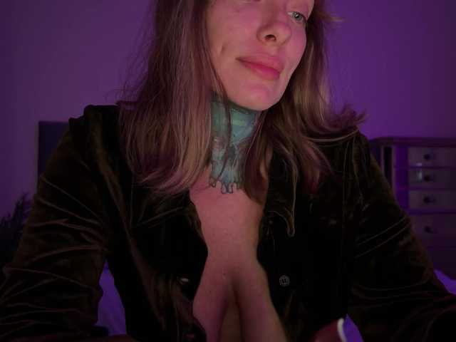 iiixbostonxiii's BongaCams show and profile