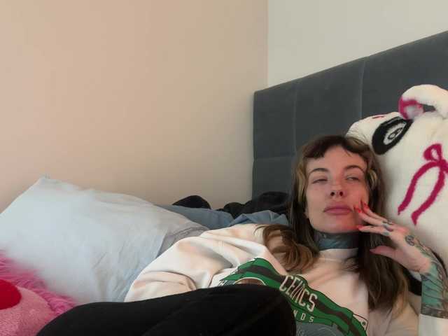 iiixbostonxiii's BongaCams show and profile