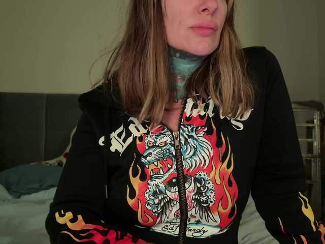 iiixbostonxiii's BongaCams show and profile