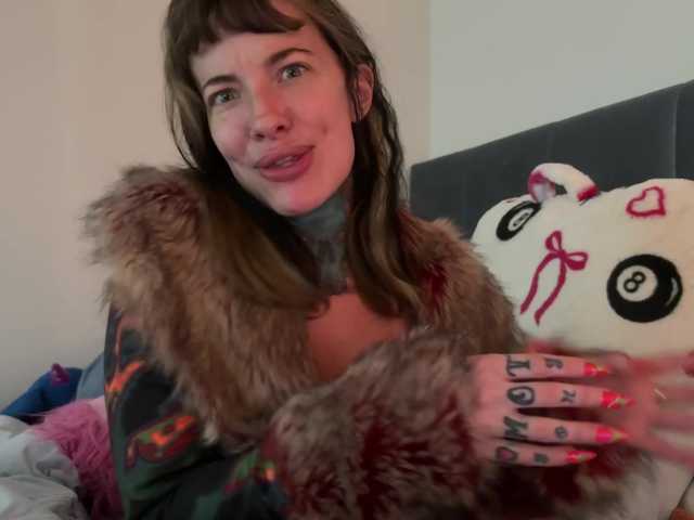 iiixbostonxiii's BongaCams show and profile