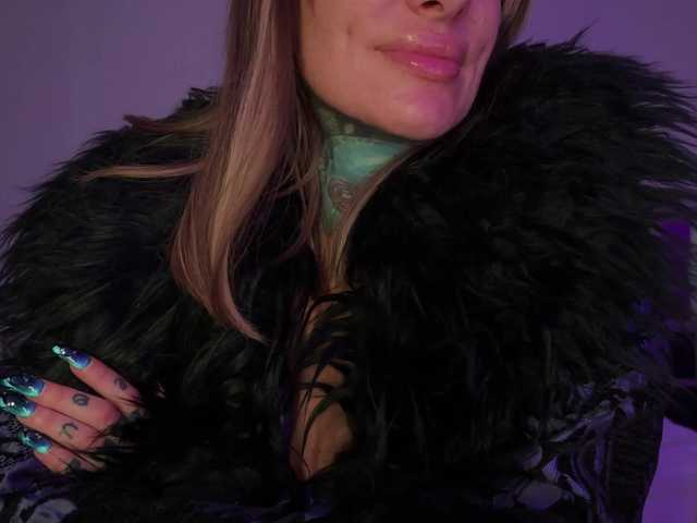 iiixbostonxiii's BongaCams show and profile