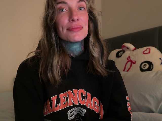 iiixbostonxiii's BongaCams show and profile