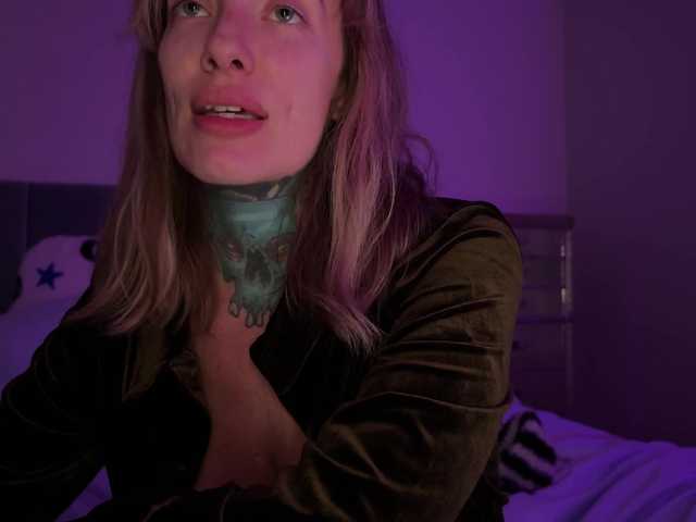 iiixbostonxiii's BongaCams show and profile