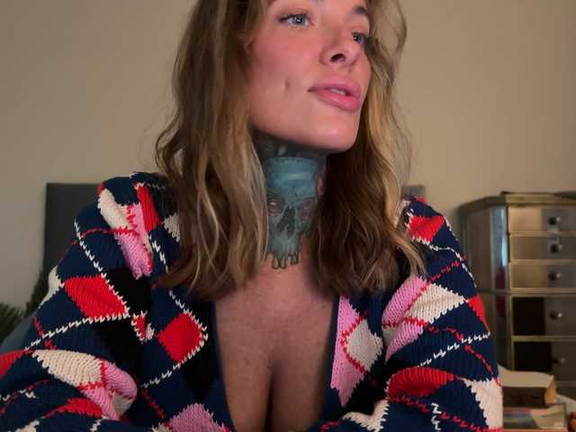 iiixbostonxiii's BongaCams show and profile