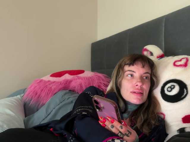 iiixbostonxiii's BongaCams show and profile