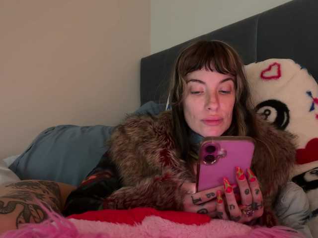 iiixbostonxiii's BongaCams show and profile