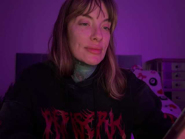 iiixbostonxiii's BongaCams show and profile