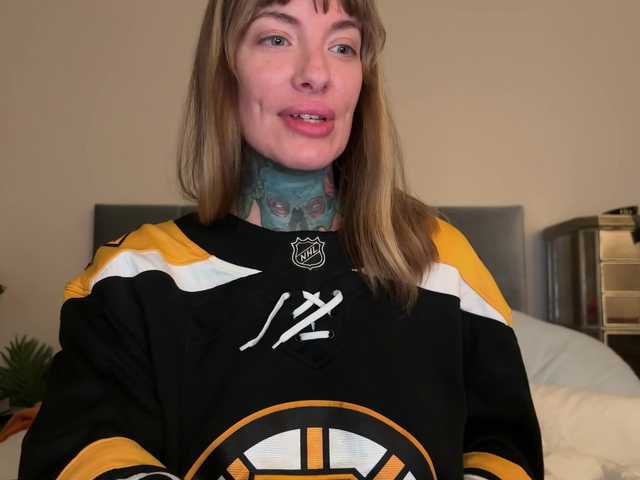 iiixbostonxiii's BongaCams show and profile