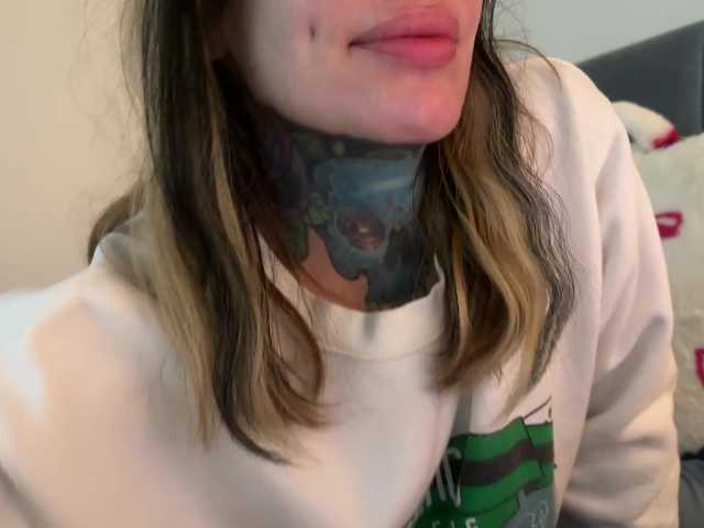 iiixbostonxiii's BongaCams show and profile