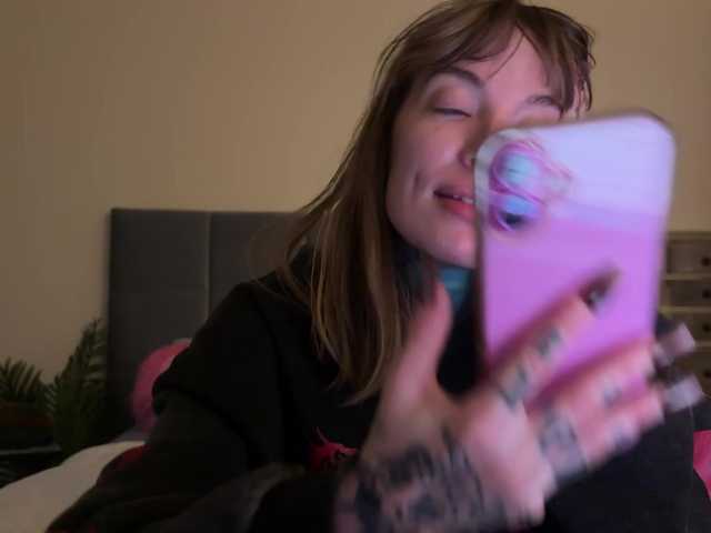 iiixbostonxiii's BongaCams show and profile