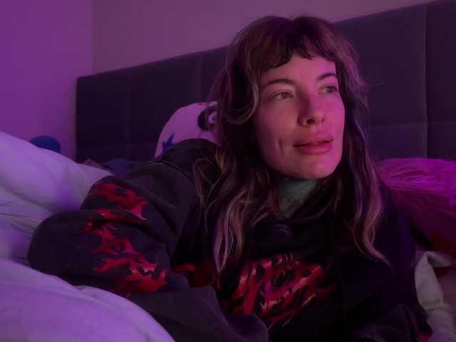 iiixbostonxiii's BongaCams show and profile