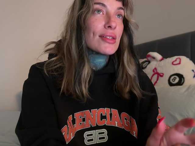 iiixbostonxiii's BongaCams show and profile