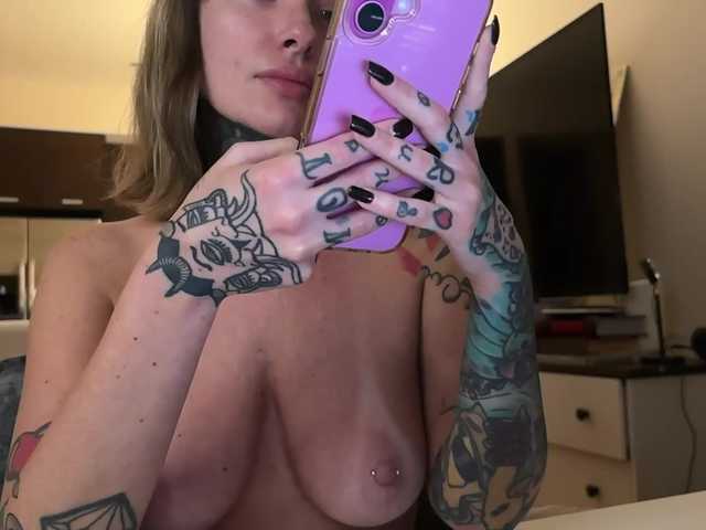 BongaCams Iiixbostonxiii iiixbostonxiii from BongaCams