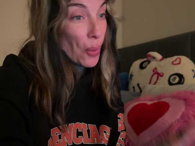 iiixbostonxiii's BongaCams show and profile