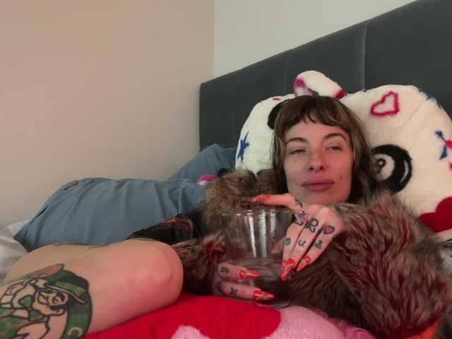 iiixbostonxiii's BongaCams show and profile